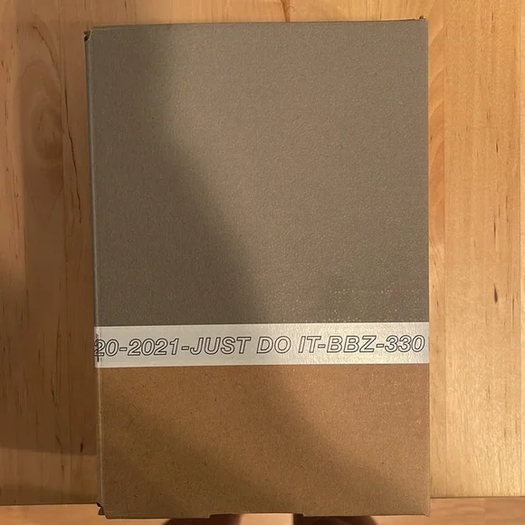 Nike Lebron XVIII LOW (TD) boys 5c sneakers - Picture 6 of 7